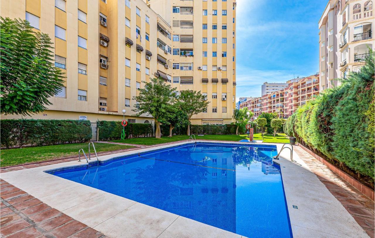 4 Bedroom Nice Apartment In Torremolinos Zewnętrze zdjęcie